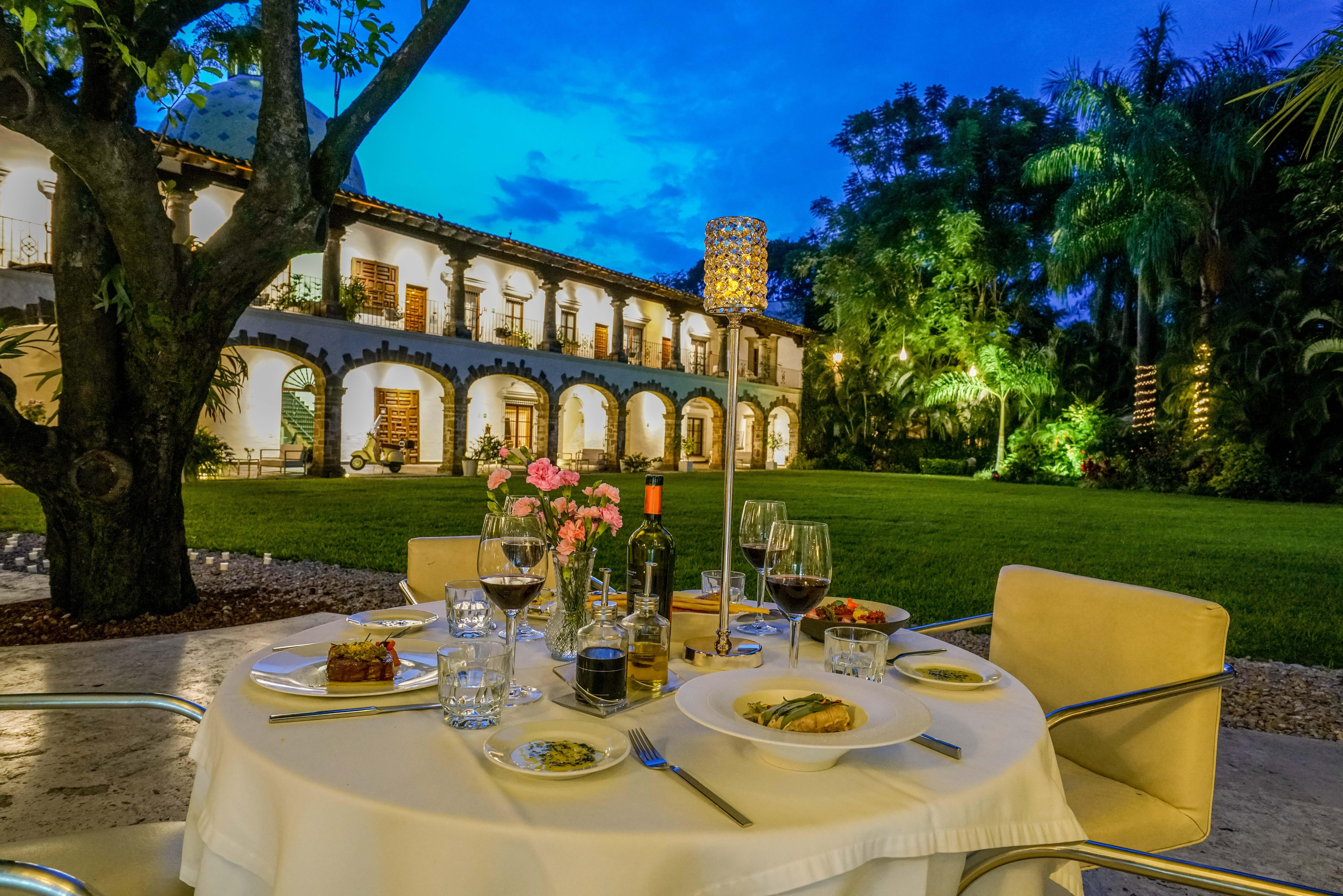 Anticavilla Hotel Restaurante & Spa (Adults Only) كويرنافاكا المظهر الخارجي الصورة