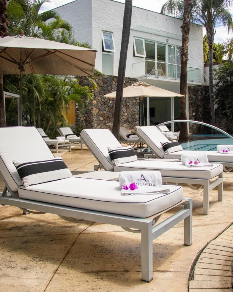 Anticavilla Hotel Restaurante & Spa (Adults Only) كويرنافاكا المظهر الخارجي الصورة